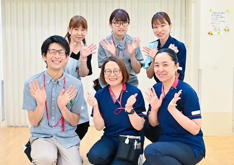 未経験者も大歓迎の重度認知症・精神科デイケア。残業少なめで夜勤ナシ。日曜・祝日が固定休です。