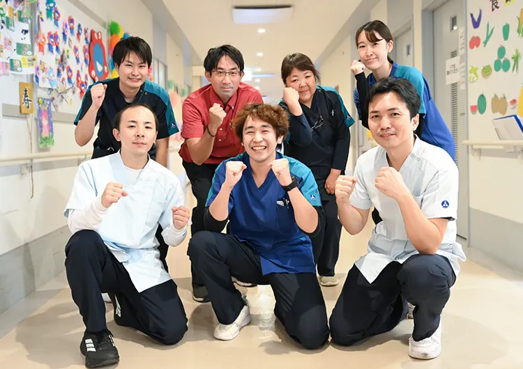 業務の効率化・負担軽減のために最新技術を活用。多様な人材が活躍する地域最大級の規模の老健。