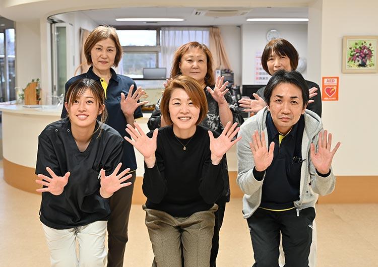 ユニットケアを実践する地域密着型特養。常勤職員だけでなく、家庭と両立したいパート職員も大歓迎。