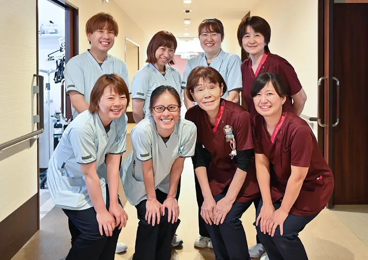 きれいで開放感のある、温かな雰囲気の老健です。施設内保育所を完備し、子育てとの両立を応援！