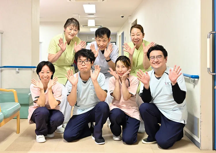 緑豊かな立地で穏やかな雰囲気の老健。人間関係良好で、有休取得率が高く、残業はほとんどゼロ!