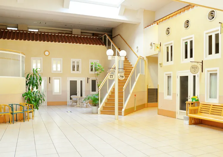 無資格・未経験から始められる介護助手のお仕事。安心のサポート体制で無理なく働くことができます。