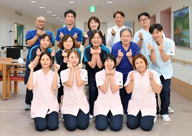 年間休日120日で、残業は月平均2~3時間。幅広い症状・目的の利用者様と関われます。